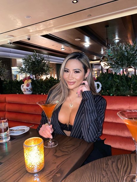 dreaming of lei ヌード女優 写真