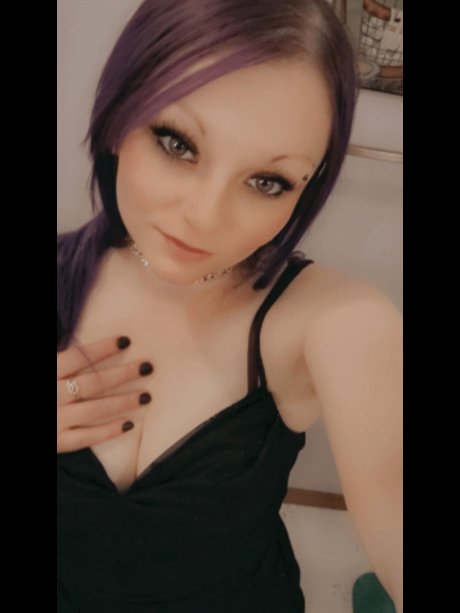 ぽっちゃりラテン系オンリーファンズ アートポルノ 画像