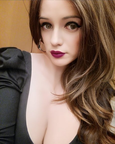 L aObristovitch 素敵なモデル ギャラリー