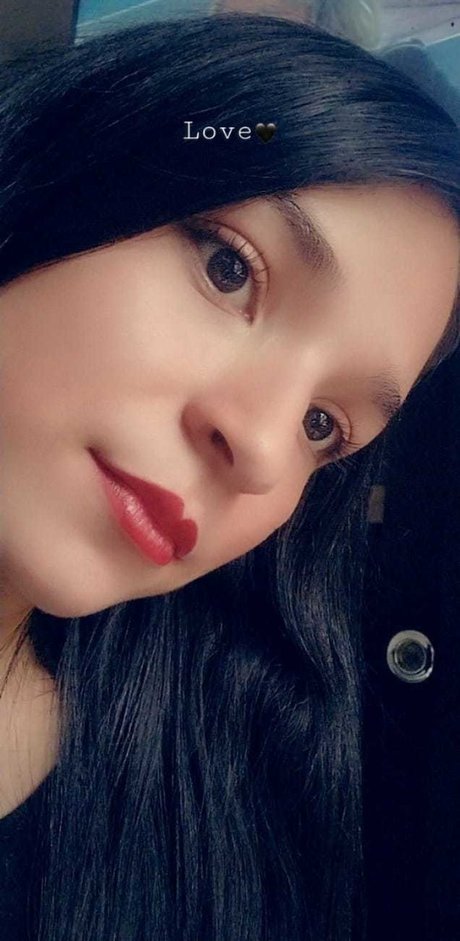 laurincon エロティック女優 写真