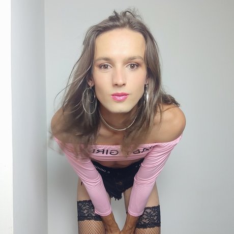 LillySissy ポルノモデル 画像