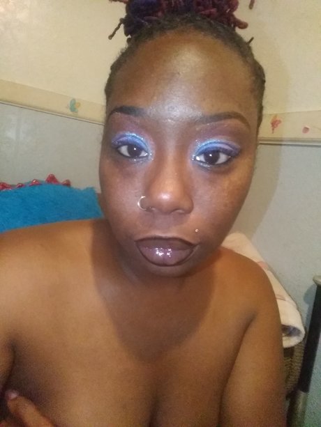 Lilnasty69 ポルノモデル 画像