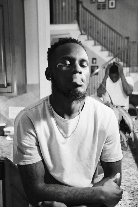 黒人3P オンリーファンズ ホット 画像