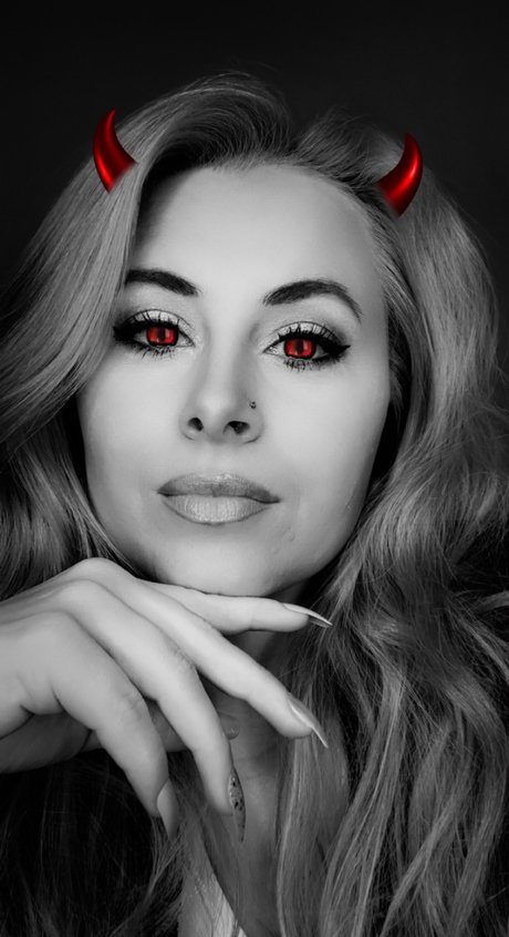 Life with Nikki ポルノスター ギャラリー