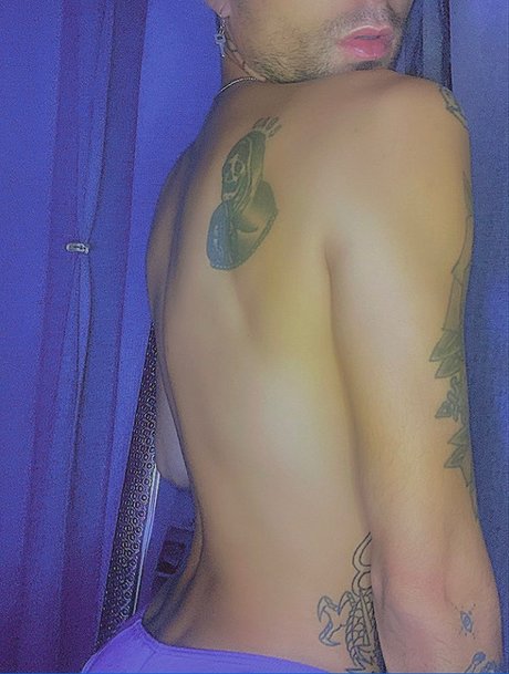 オンリーファンズの動画 ホットヌード 写真