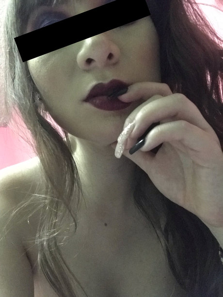 Lady Wonderland ヌード女優 写真