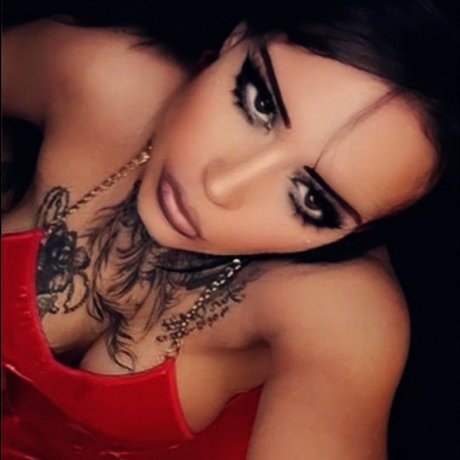 Loislustvip エロティックなポルノスター 写真