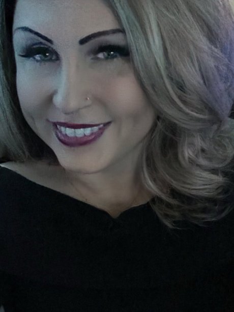 Liv Brandi アートスター 写真