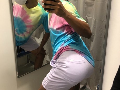 yan loroza トップモデル ギャラリー