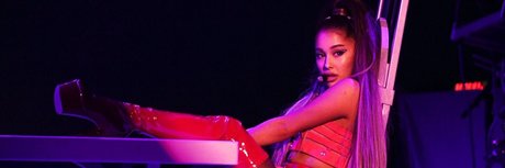 Dutra ポルノスター ヌード 写真