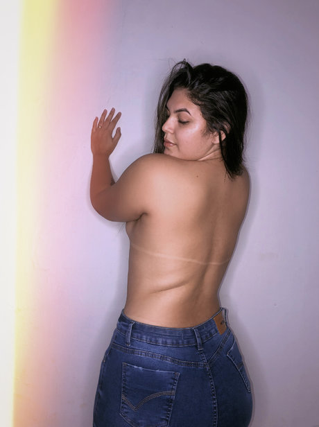 Luara Barcelos_ ポルノスター ヌード 写真