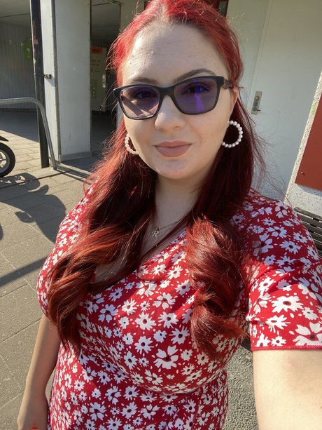 Maria Madalina 素敵なポルノスター 画像