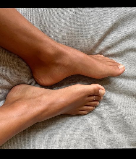 Maple Tiptoes アダルトスター 画像