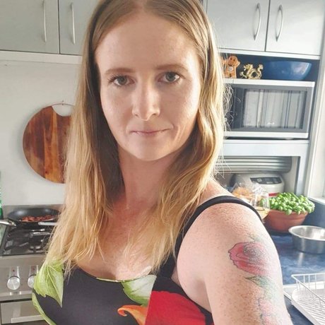 Xtine トップポルノスター 画像