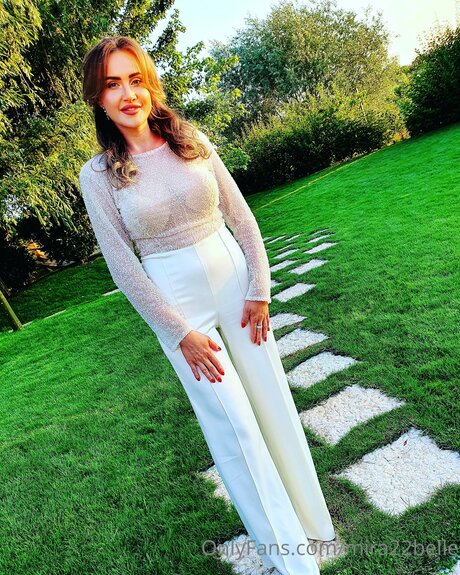 婦人科オンリーファン セクシー 写真