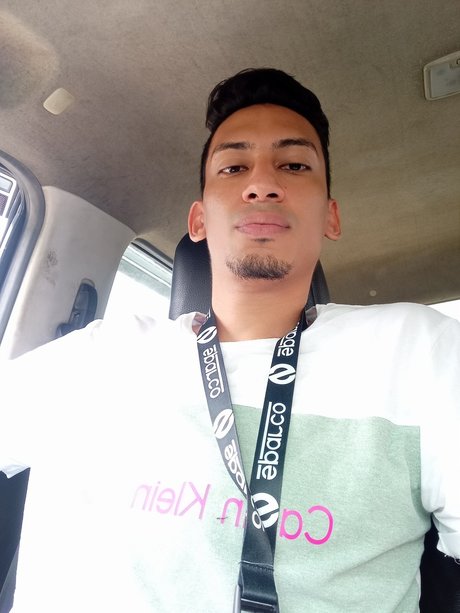 Miguel Monta o 独占スター アーカイブ