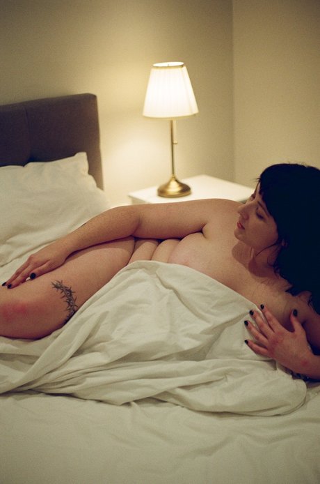 Mickey Beebop NO PPV ポルノスター HD アーカイブ