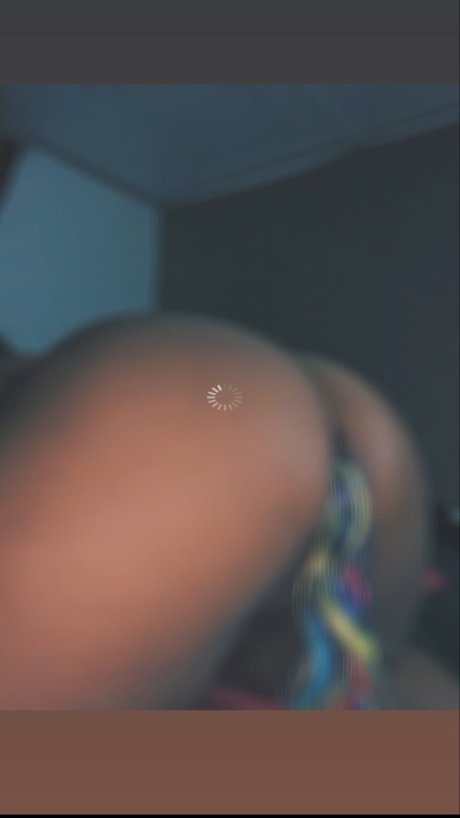 Mommima ポルノスター アート 写真