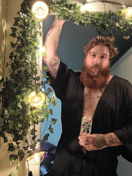 Modern Age Viking アダルトスター 写真