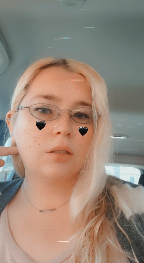 Mixie アダルトモデル 画像