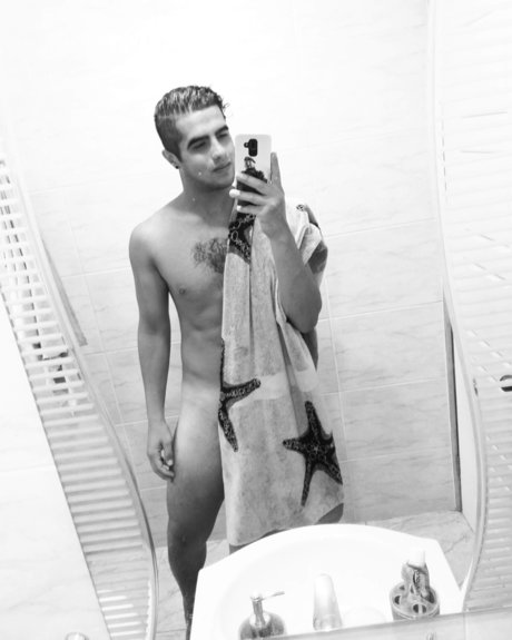 Nicko_ モデル 画像