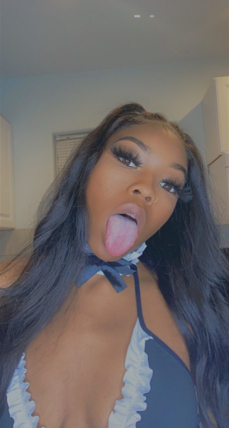 Nevaeh セクシーなポルノスター 写真