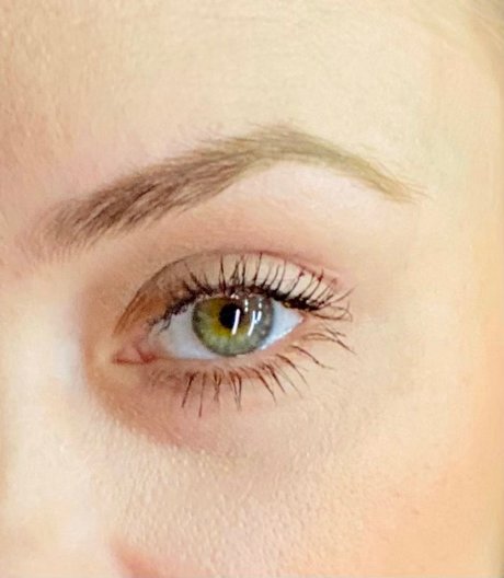 2Naturals 裸のモデル 写真