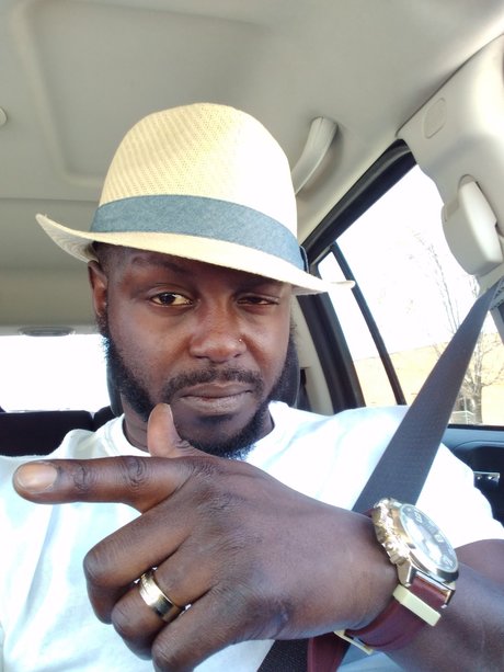 Mr Snickers ヌードのポルノスター ギャラリー