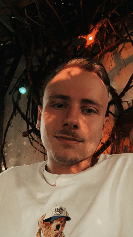 Yeah アートモデル 写真