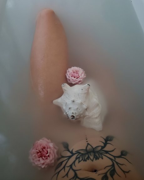 Nico Rain ホットなポルノスター 画像