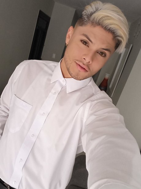 Nicolas Betancur モデル ギャラリー