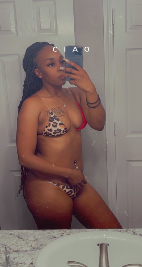 DAsia Covington 美しいモデル 写真