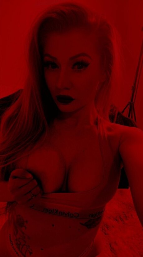 bellegracexx ポルノスター 高品質 写真