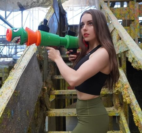 Loserfruit ポルノモデル 写真