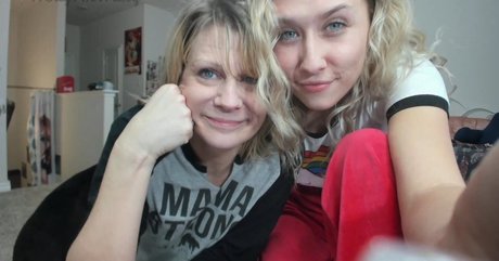 Daughter Mother 最高のモデル 写真