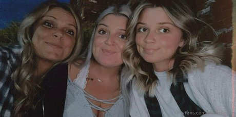 Daughter Mother トップモデル 写真