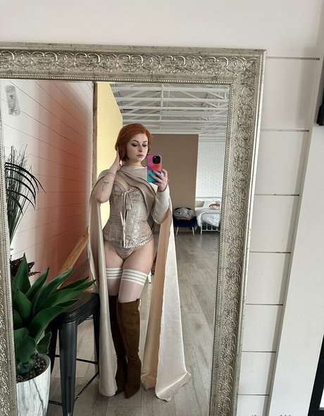 カーリーエボニーオンリーファンズ 美しいxxx 画像