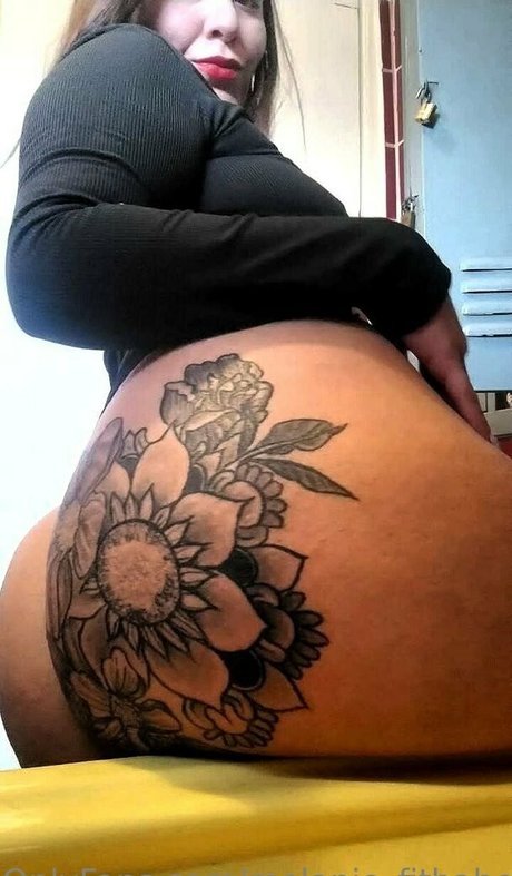 義母オンリーファンズ 美しいxxx 画像