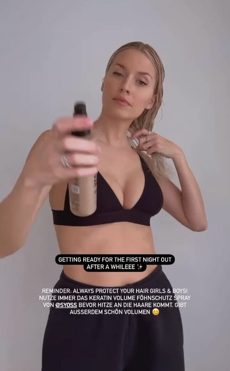 イギリスのおばあちゃんオンリーファンズ 無料 写真