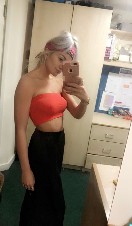 足 マンコ オンリーファンズ 無料セックス ギャラリー