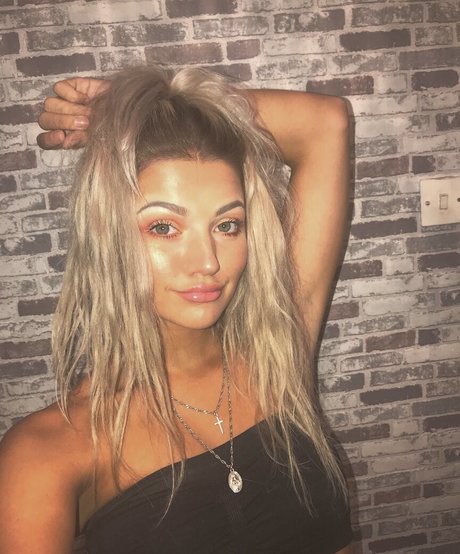 巨乳アマチュアオンリーファンズ ホットxxx 画像