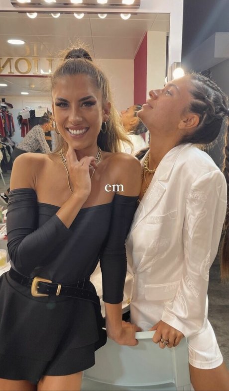 金髪の小人オンリーファンズ 無料 写真