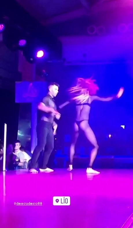 Gina Llebaria 裸のモデル ギャラリー