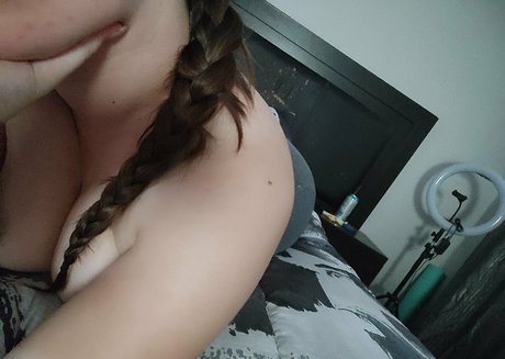 巨乳タトゥーオンリーファンズ アートヌード 画像