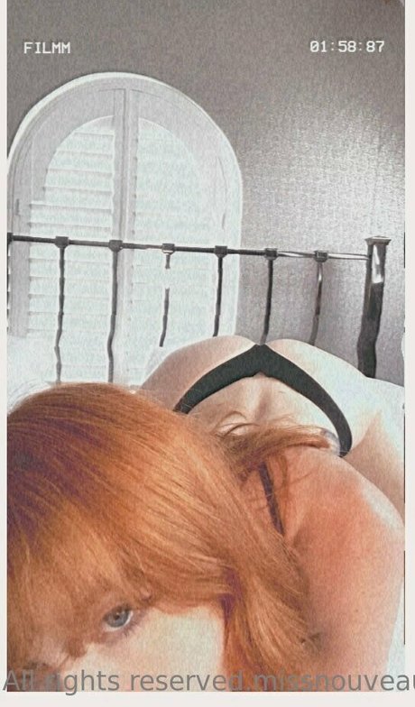 フラットオンリーファン 無料セクシー 画像