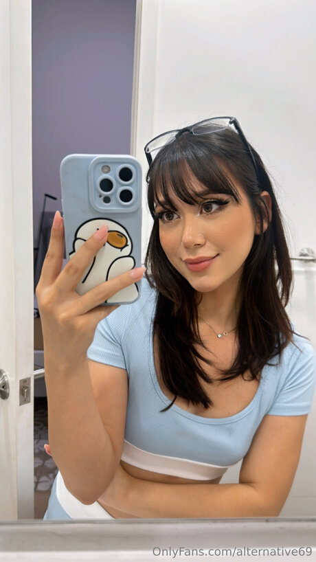 カーリーエボニーオンリーファンズ セクシーヌード ギャラリー