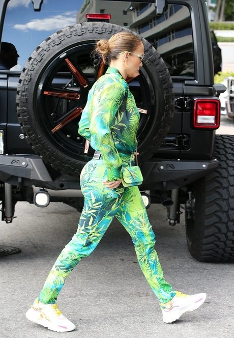 ゲイディルドオンリーファンズ 無料アダルト 写真