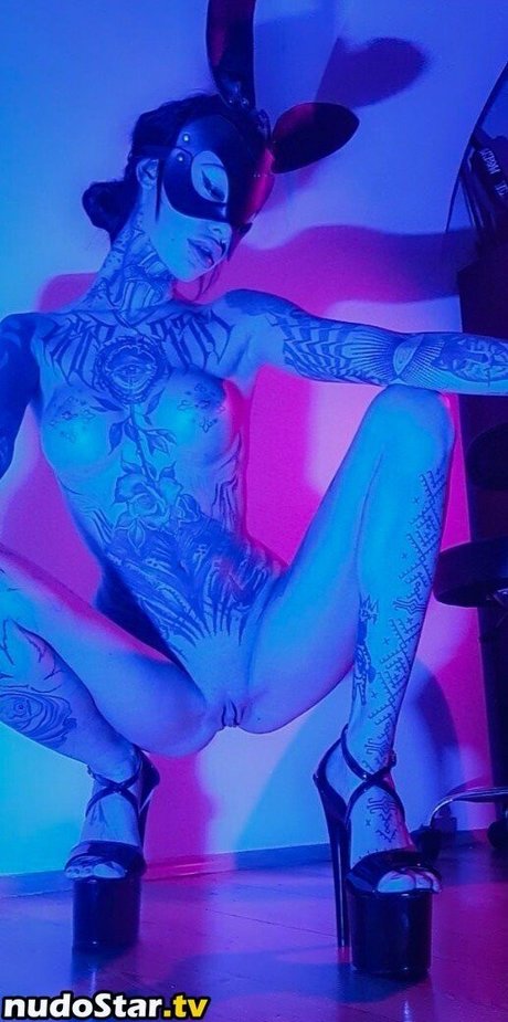 Serjenfox スター ヌード 画像