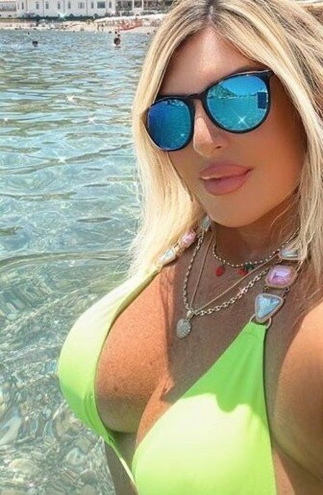 アマチュアママオンリーファンズ 無料ポルノ 写真