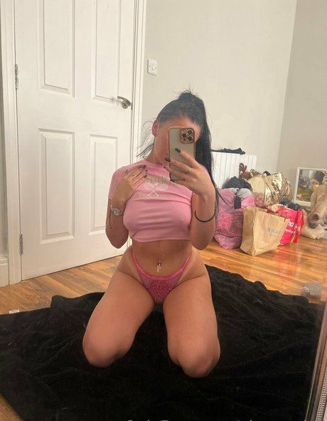 アジアン潮吹き オンリーファンズ ポルノ 画像